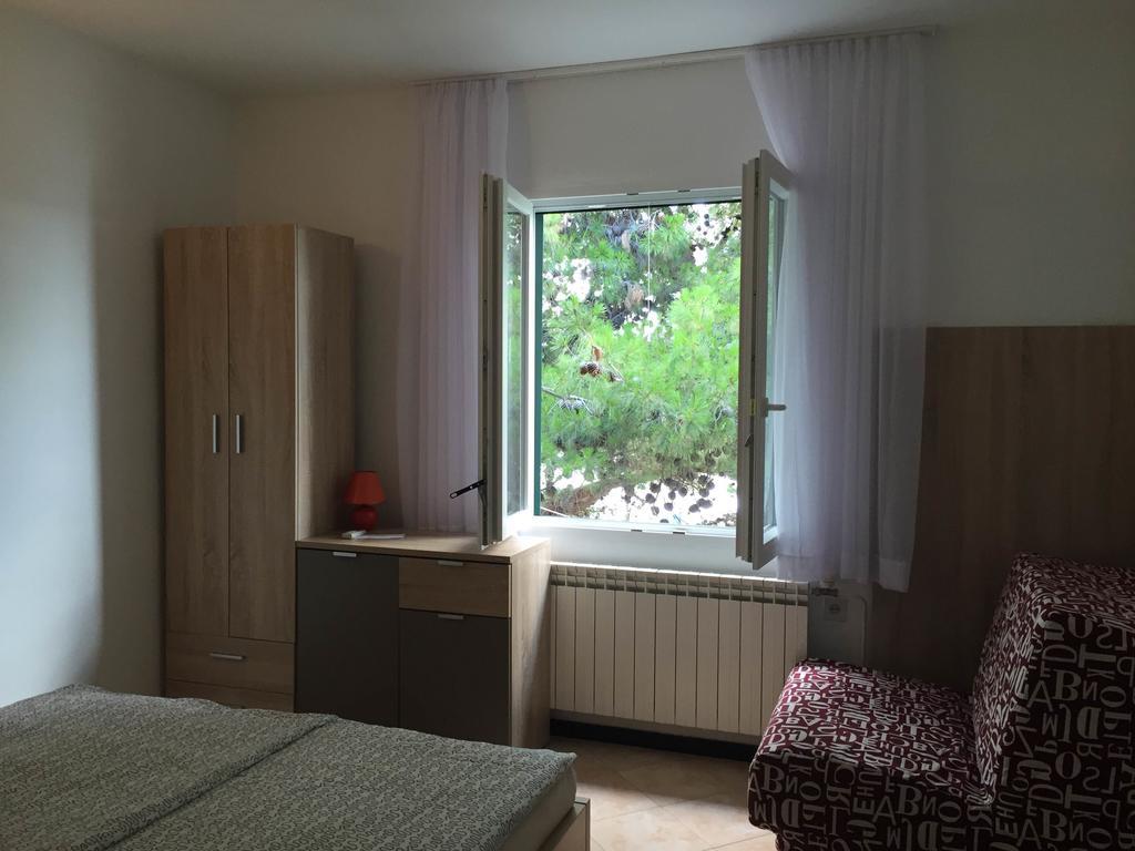 Apartment Puh Betina  Exteriér fotografie